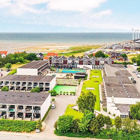 4 Person Holiday Home On A Holiday Park In Glesborg Exteriör bild