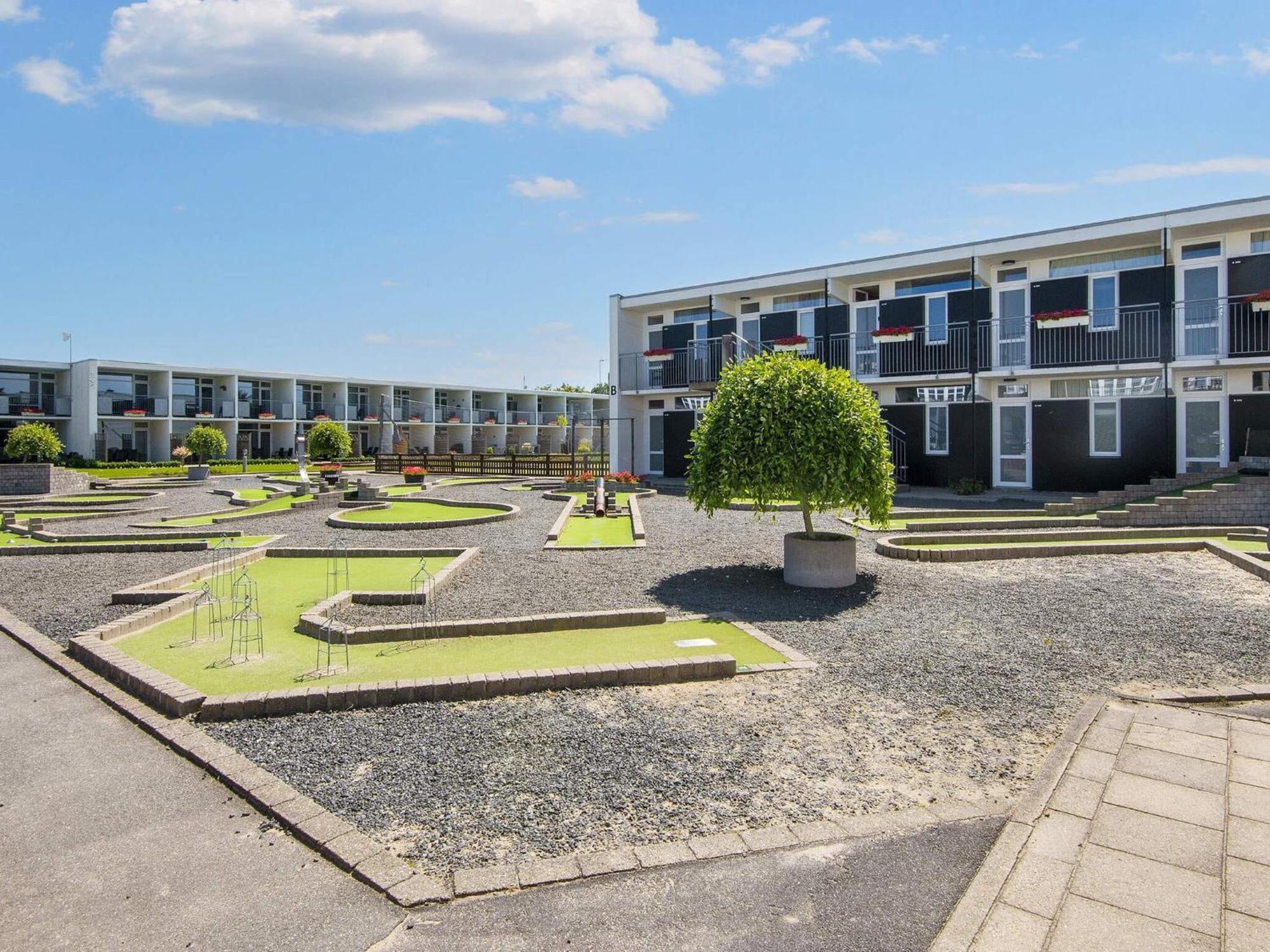 4 Person Holiday Home On A Holiday Park In Glesborg Exteriör bild