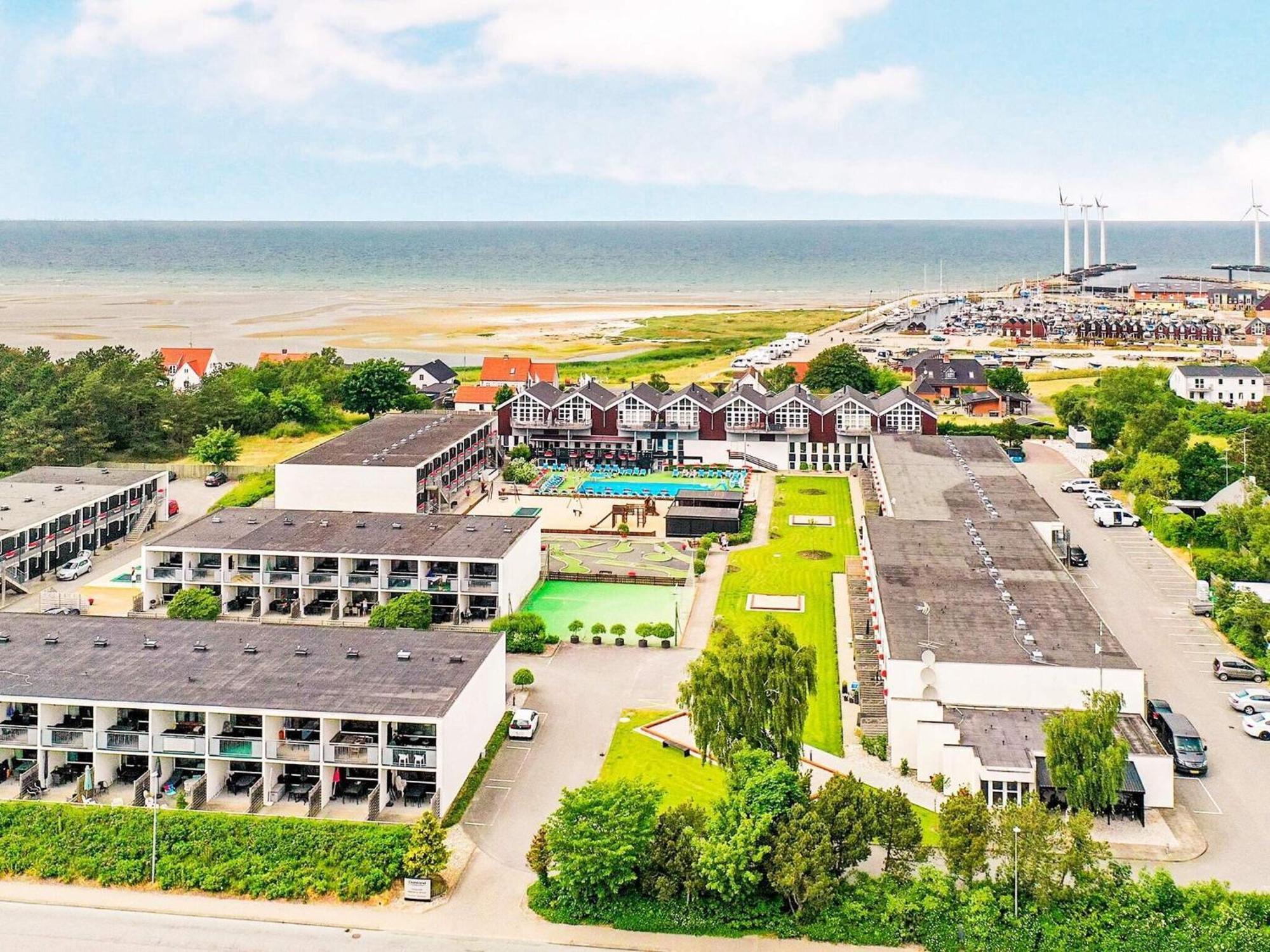 4 Person Holiday Home On A Holiday Park In Glesborg Exteriör bild